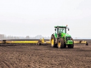 Аграрии Липецкой области засеяли яровыми зерновыми и зернобобовыми культурами 327 тысяч гектаров